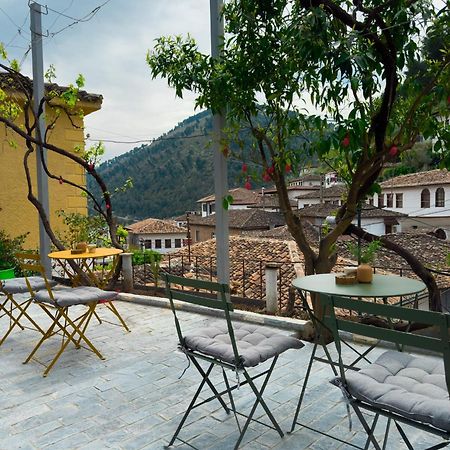 Nika'S Guest House Berat Exterior photo