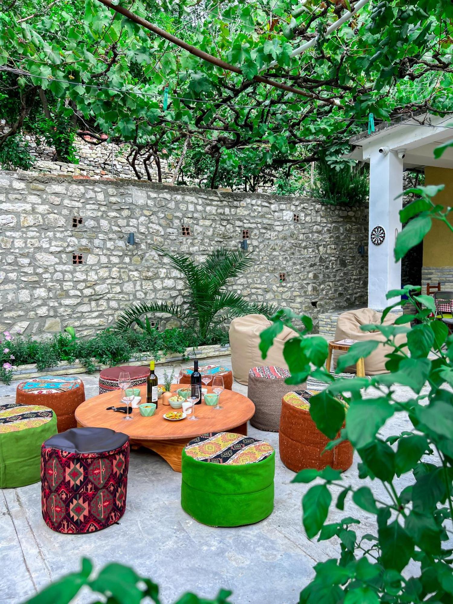 Nika'S Guest House Berat Exterior photo